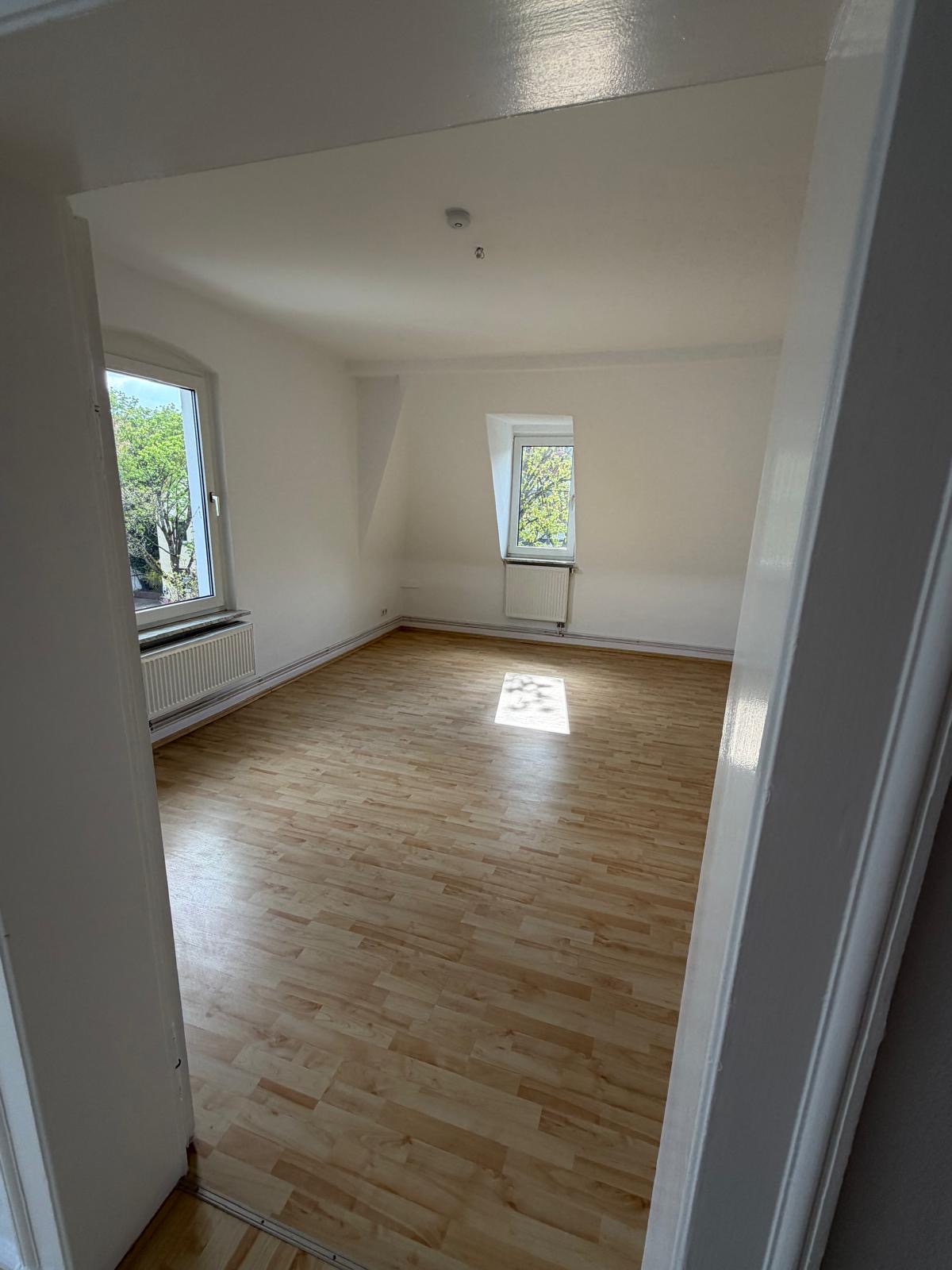 Charmante Altbauwohnung Wilhelmshöhe Bild 3